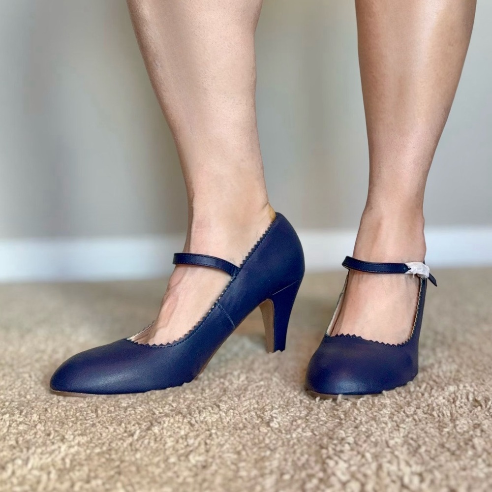 Scalloped Navy Mary Jane Heels with Ankle Strap